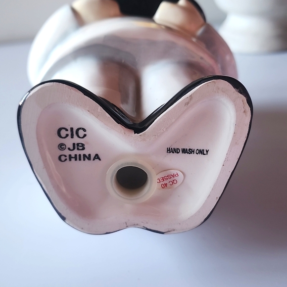 NWT. CIC, Pizza Cheese Shaker. - Picture 4 of 7